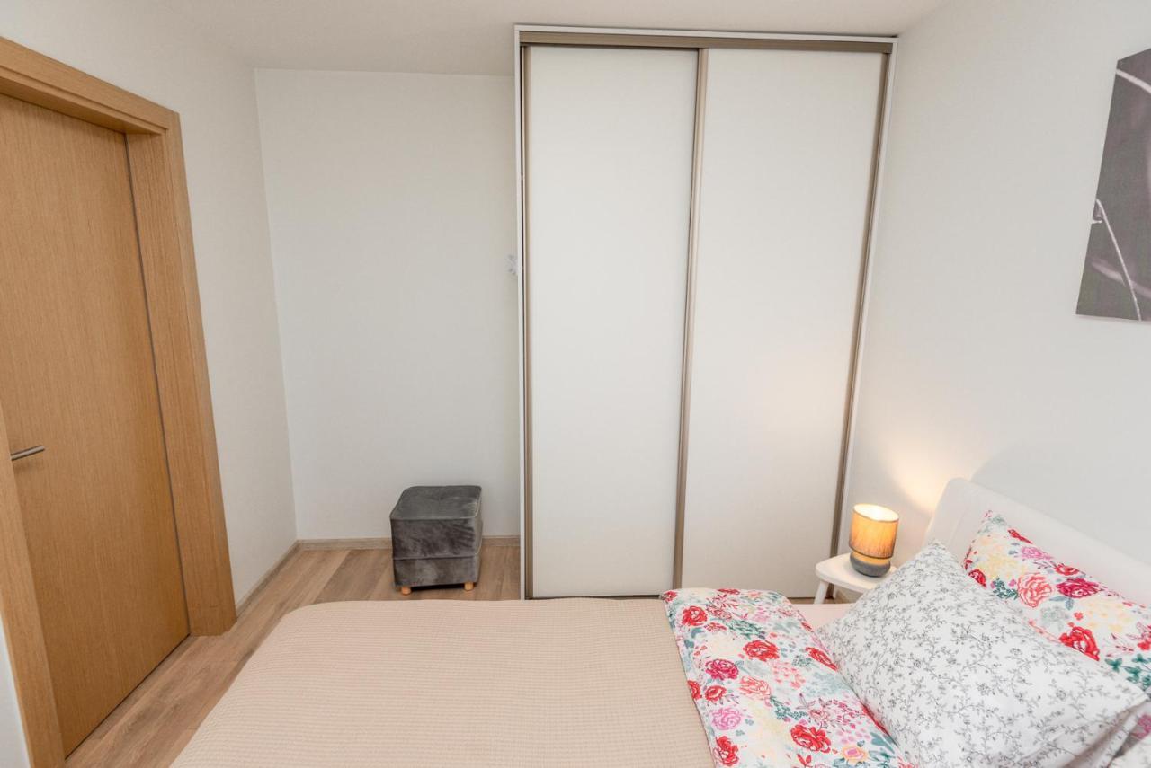 Apartament Maluno Паланга Екстериор снимка