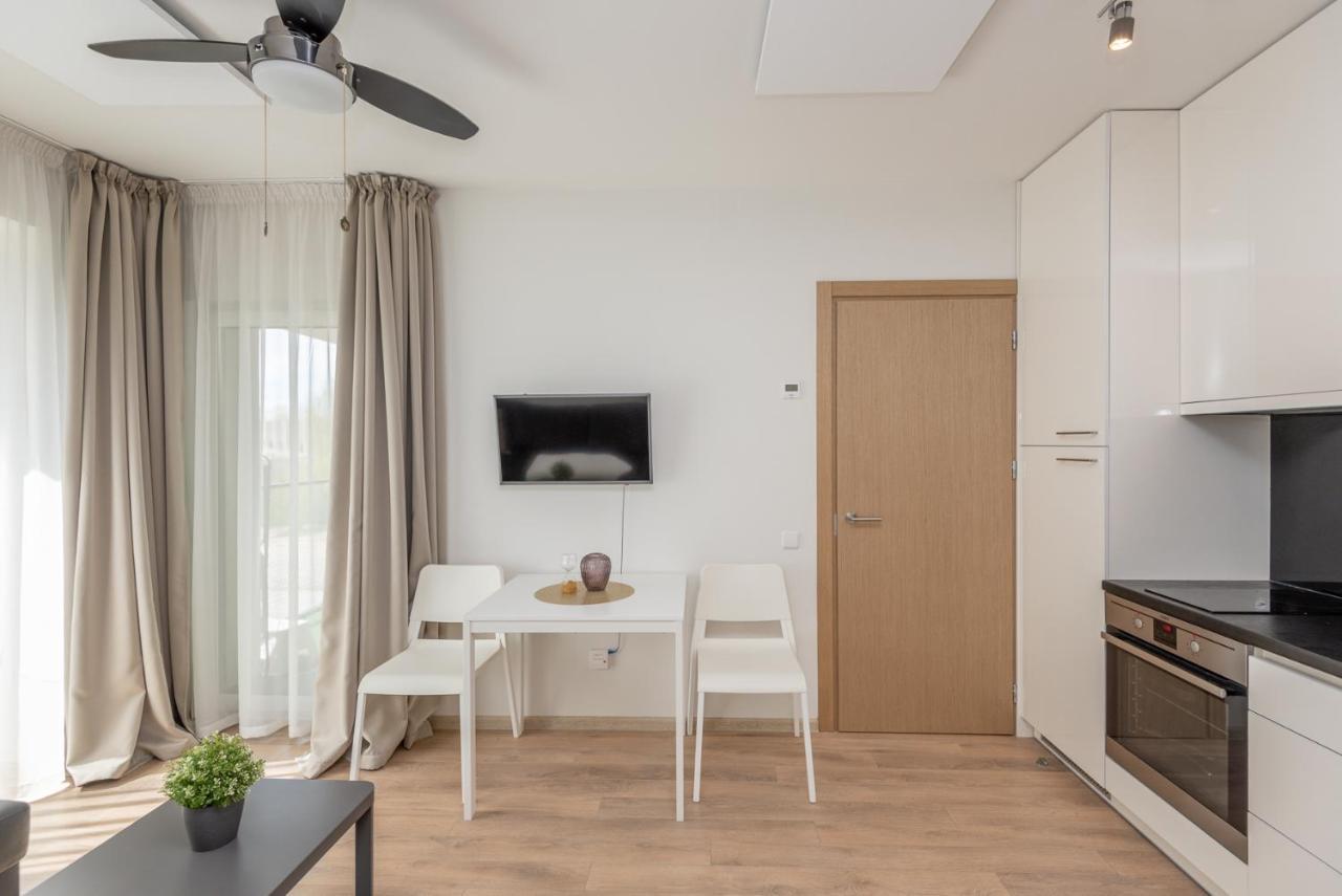 Apartament Maluno Паланга Екстериор снимка